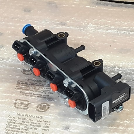 Rail completo iniettori - completo,